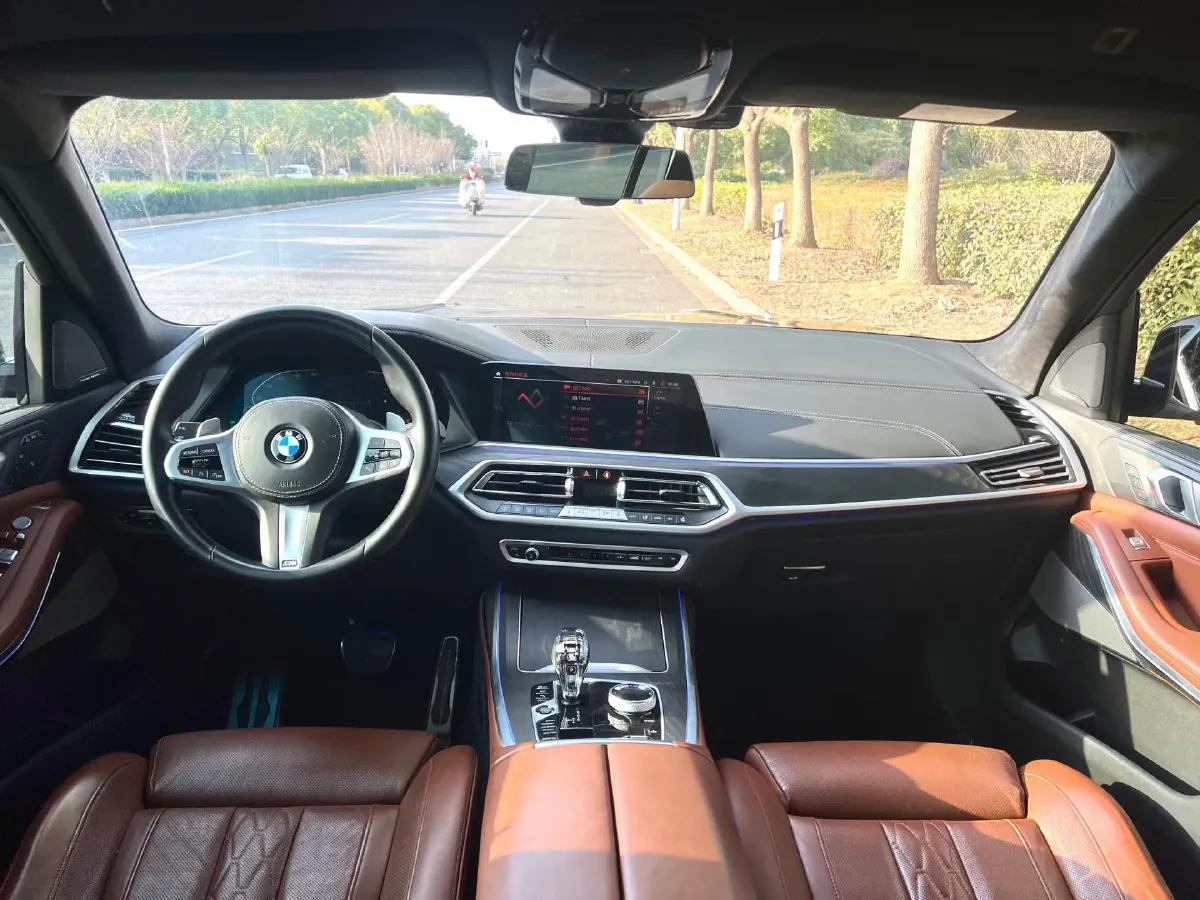 2021 BMW X7 3.0T 340HP L6 8AT,autocango,china used car exporter,china ev exporter,chinese used car exporter,chinese used ev exporter
