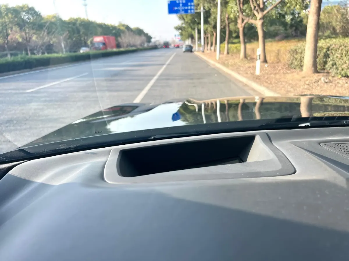 2021 BMW X7 3.0T 340HP L6 8AT,autocango,china used car exporter,china ev exporter,chinese used car exporter,chinese used ev exporter