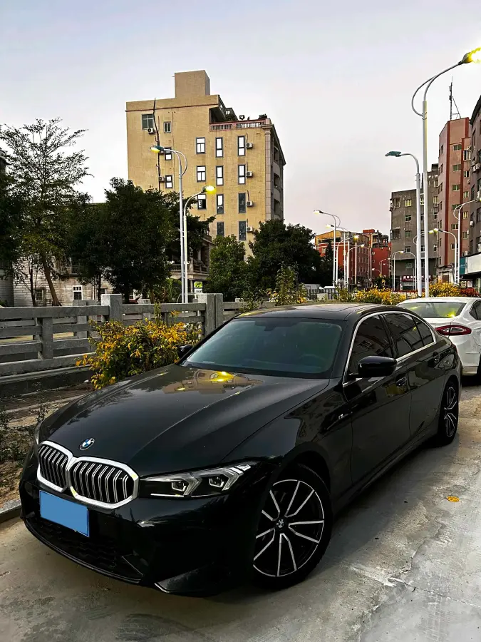 2024 BMW 3 Series 2.0T 156HP L4 8AT