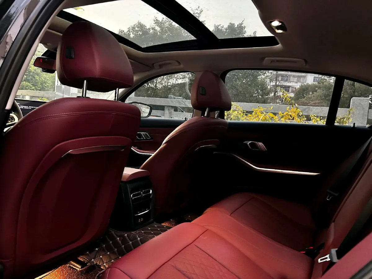 2024 BMW 3 Series 2.0T 156HP L4 8AT,autocango,china used car exporter,china ev exporter,chinese used car exporter,chinese used ev exporter