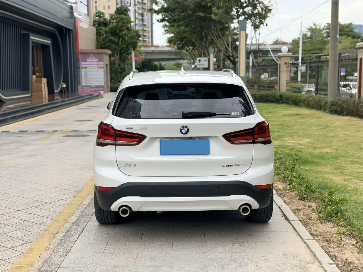 2022 BMW X1 2.0T 192HP L4 7DCT,autocango,china used car exporter,china ev exporter,chinese used car exporter,chinese used ev exporter
