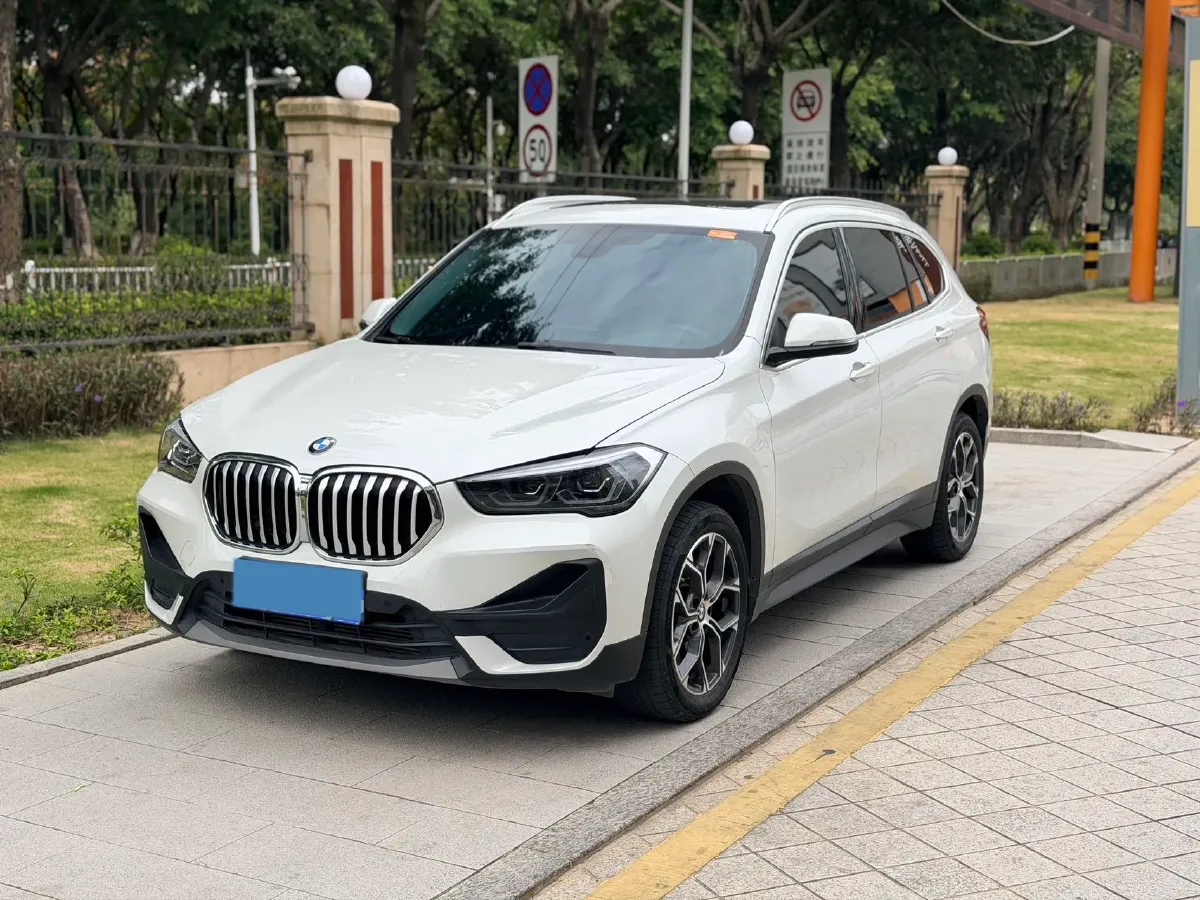 2022 BMW X1 2.0T 192HP L4 7DCT,autocango,china used car exporter,china ev exporter,chinese used car exporter,chinese used ev exporter