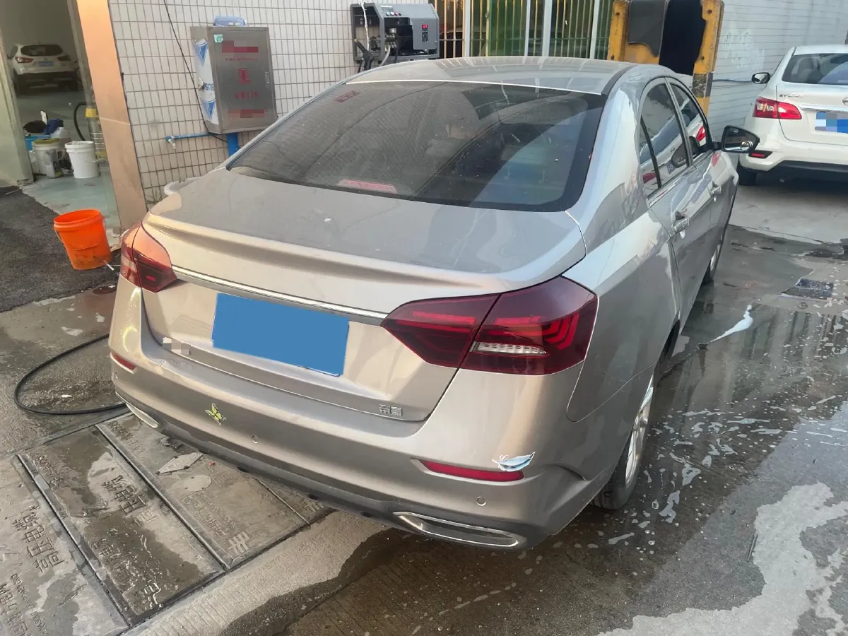 2021 Geely Emgrand 1.5L 109HP L4 CVT,autocango,china used car exporter,china ev exporter,chinese used car exporter,chinese used ev exporter