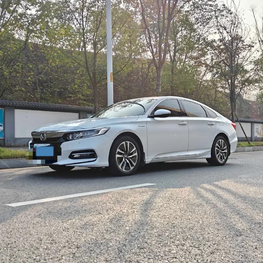 2018 Honda Accord 2.0L 146HP L4 E-CVT Hybrid