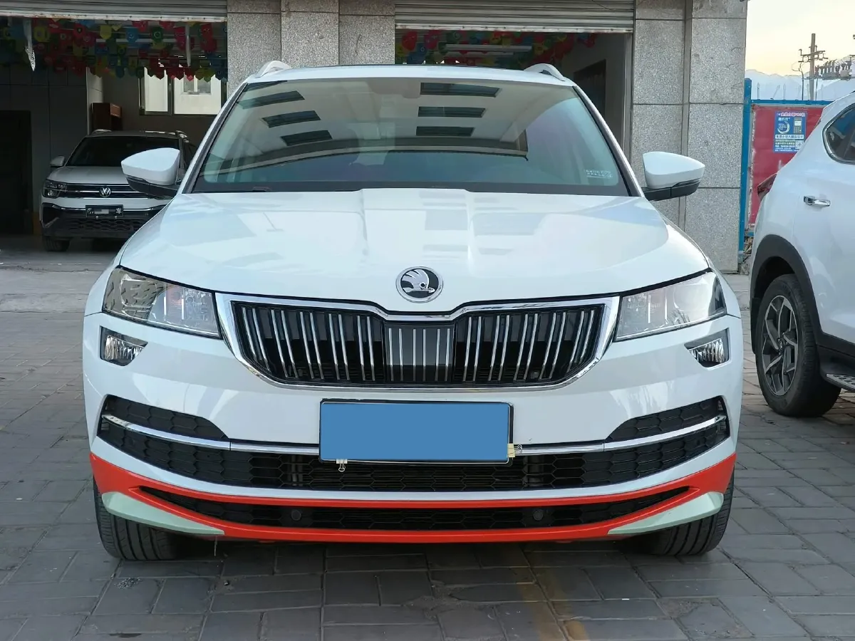 2023 Skoda Karoq 1.4T 150HP L4 7DCT,autocango,china used car exporter,china ev exporter,chinese used car exporter,chinese used ev exporter