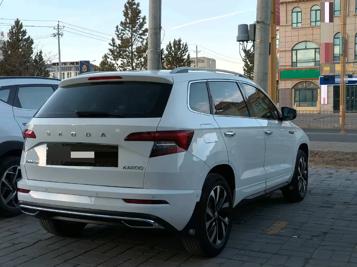 2023 Skoda Karoq 1.4T 150HP L4 7DCT,autocango,china used car exporter,china ev exporter,chinese used car exporter,chinese used ev exporter
