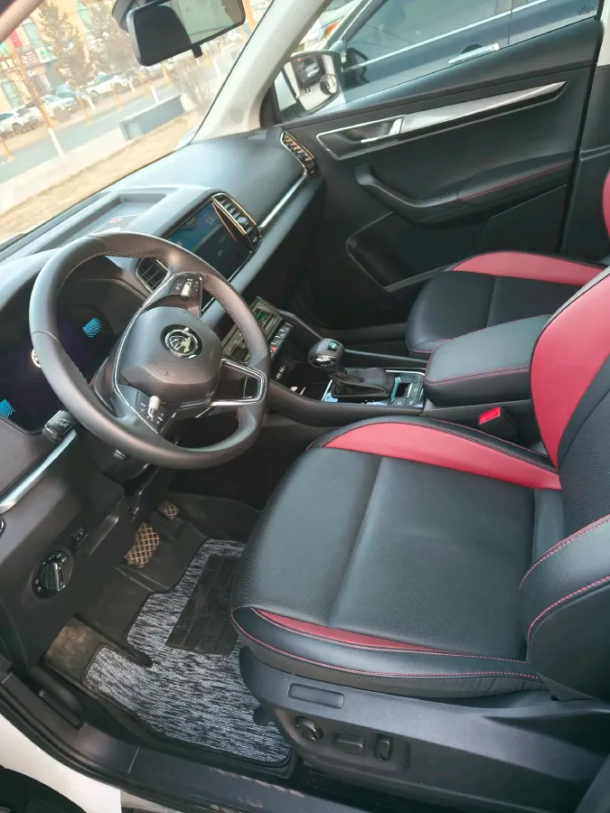 2023 Skoda Karoq 1.4T 150HP L4 7DCT,autocango,china used car exporter,china ev exporter,chinese used car exporter,chinese used ev exporter