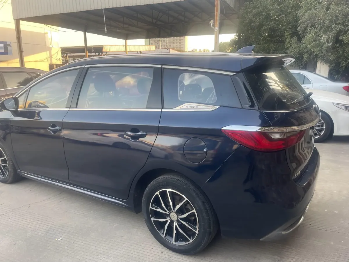 2017 BYD Song MAX 1.5T 154HP L4 6DCT,autocango,china used car exporter,china ev exporter,chinese used car exporter,chinese used ev exporter