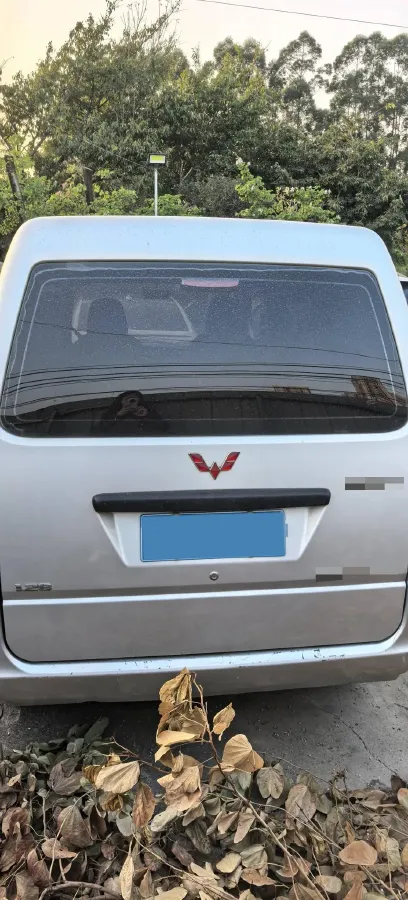 2015 WuLing ZhiGuang 1.2L 82HP L4 5MT,autocango,china used car exporter,china ev exporter,chinese used car exporter,chinese used ev exporter