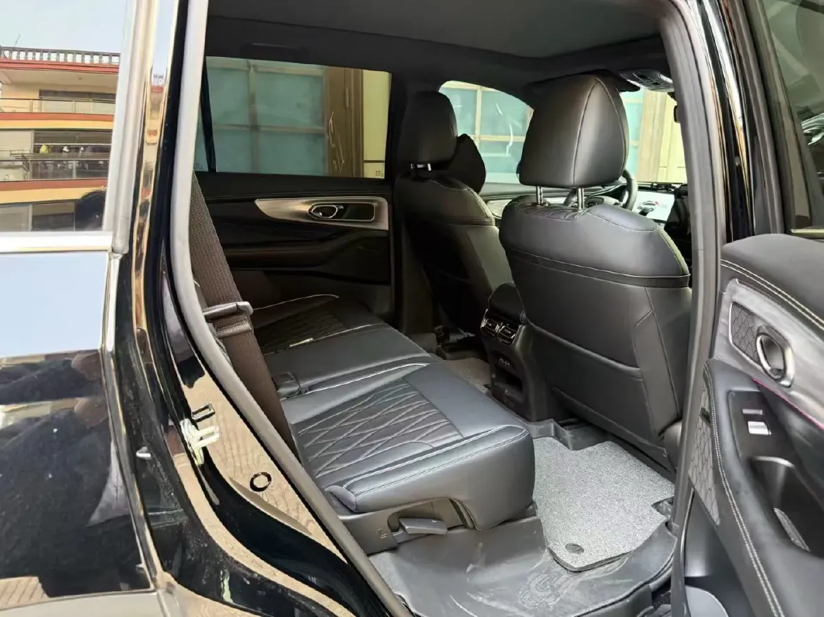 2025 GAC Trumpchi GS8 2.0T 252HP L4 8AT,autocango,china used car exporter,china ev exporter,chinese used car exporter,chinese used ev exporter