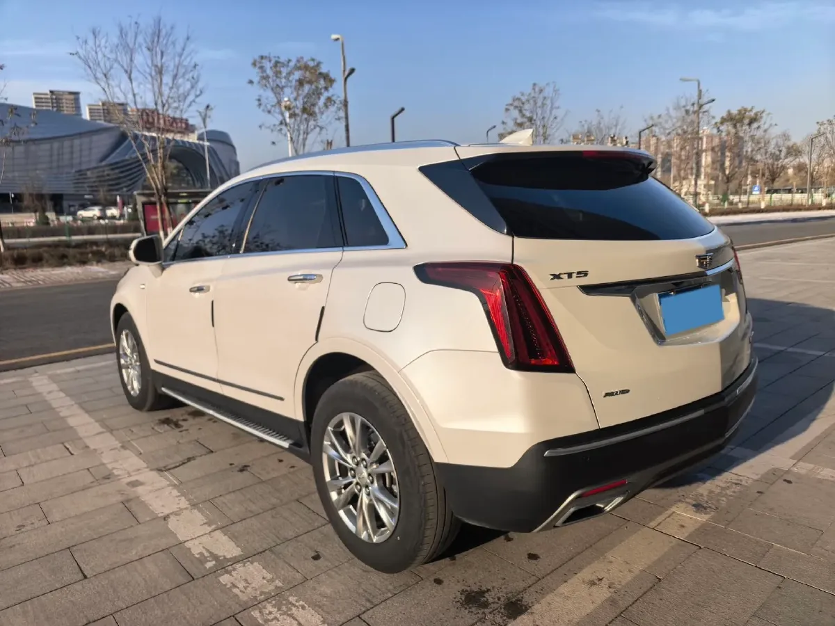 2021 Cadillac XT5 2.0T 237HP L4 9AT,autocango,china used car exporter,china ev exporter,chinese used car exporter,chinese used ev exporter