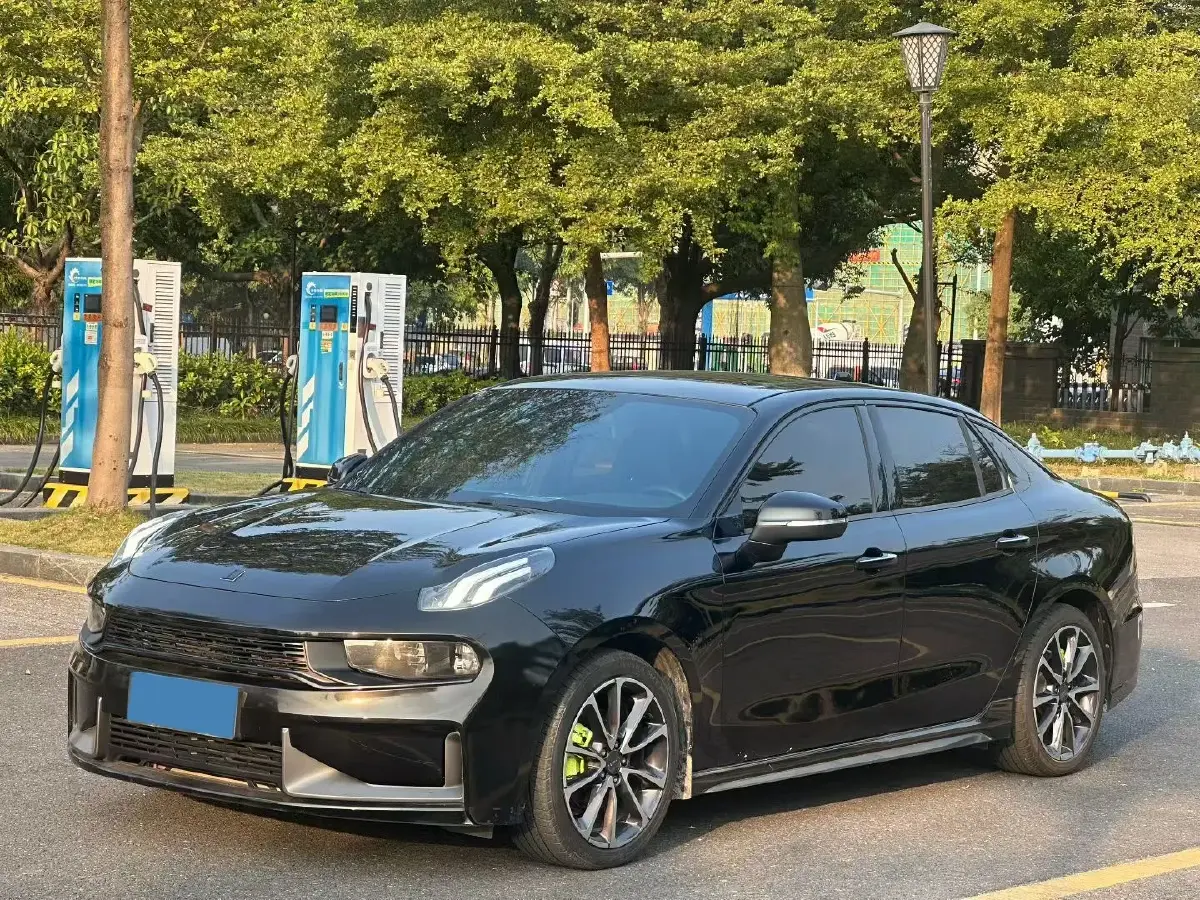 2019 Qoros 5 1.6T 197HP L4 7DCT