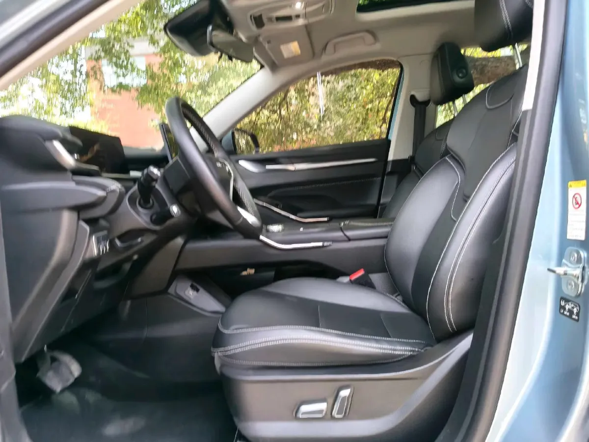 2023 Haval H6 1.5T 154HP L4 2DHT PHEV 9.4KWH,autocango,china used car exporter,china ev exporter,chinese used car exporter,chinese used ev exporter