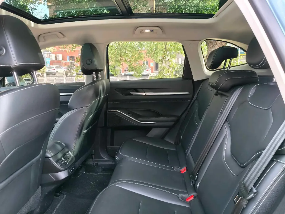 2023 Haval H6 1.5T 154HP L4 2DHT PHEV 9.4KWH,autocango,china used car exporter,china ev exporter,chinese used car exporter,chinese used ev exporter