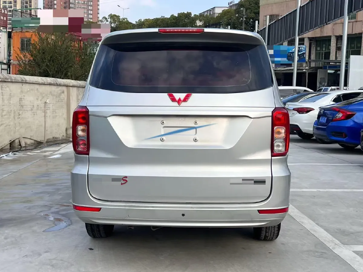 2019 WuLing HongGuang 1.5L 99HP L4 6MT,autocango,china used car exporter,china ev exporter,chinese used car exporter,chinese used ev exporter