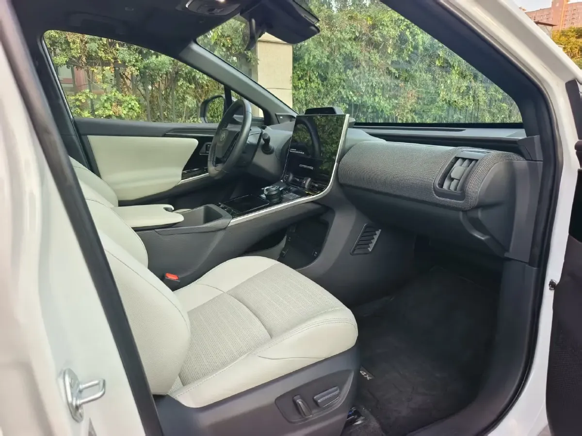 2024 Toyota BZ4X BEV 66.7KWH,autocango,china used car exporter,china ev exporter,chinese used car exporter,chinese used ev exporter