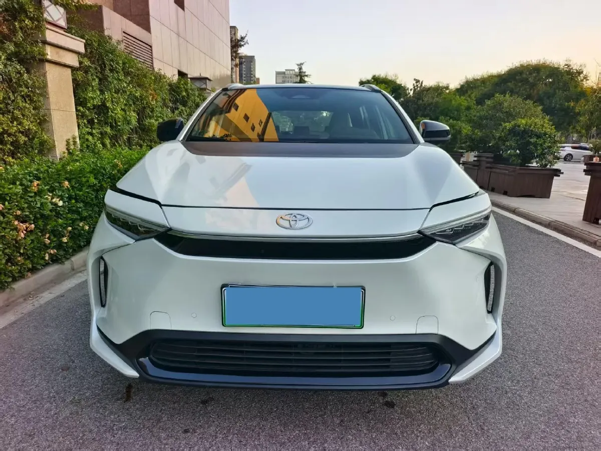 2024 Toyota BZ4X BEV 66.7KWH,autocango,china used car exporter,china ev exporter,chinese used car exporter,chinese used ev exporter