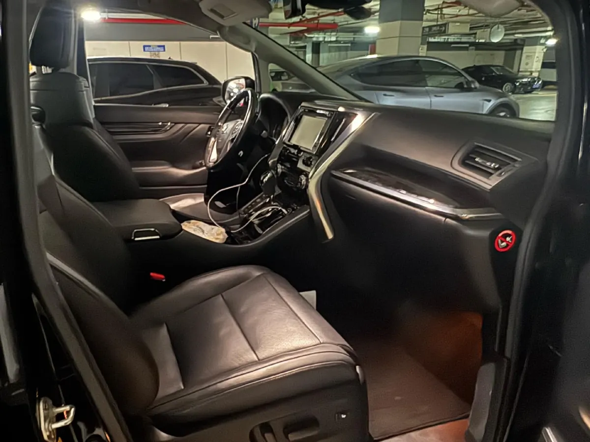 2019 Toyota Vellfire 2.5L 117HP L4 E-CVT Hybrid,autocango,china used car exporter,china ev exporter,chinese used car exporter,chinese used ev exporter