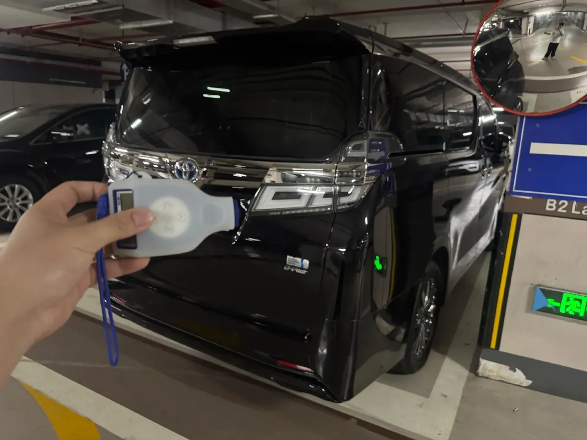 2019 Toyota Vellfire 2.5L 117HP L4 E-CVT Hybrid,autocango,china used car exporter,china ev exporter,chinese used car exporter,chinese used ev exporter