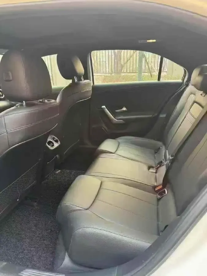 2021 Mercedes-Benz A Class 1.3T 136HP L4 7DCT,autocango,china used car exporter,china ev exporter,chinese used car exporter,chinese used ev exporter