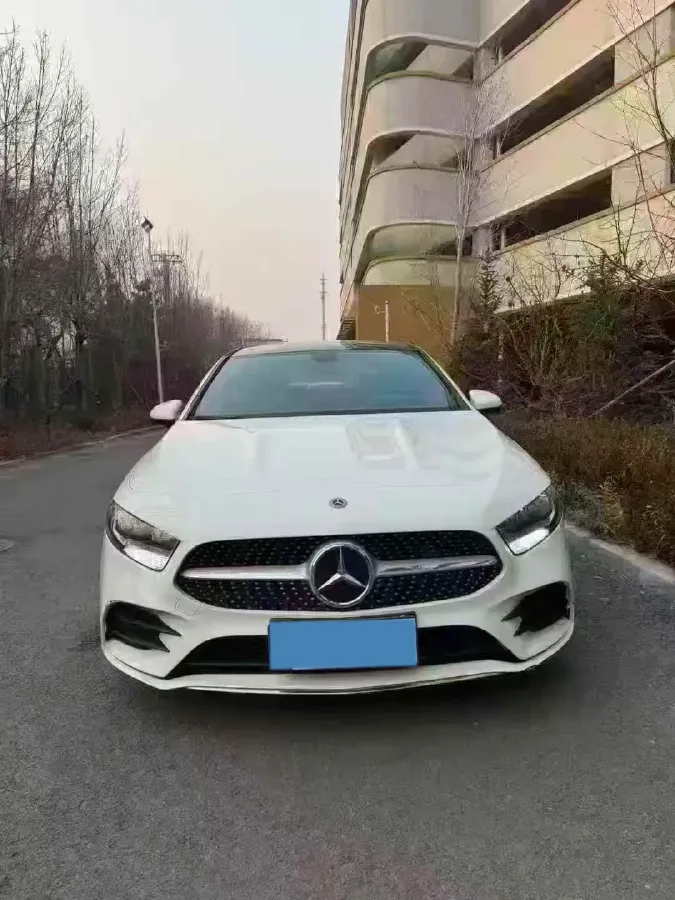 2021 Mercedes-Benz A Class 1.3T 136HP L4 7DCT,autocango,china used car exporter,china ev exporter,chinese used car exporter,chinese used ev exporter