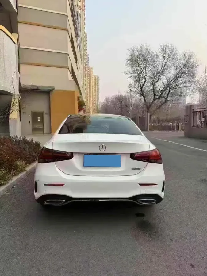 2021 Mercedes-Benz A Class 1.3T 136HP L4 7DCT,autocango,china used car exporter,china ev exporter,chinese used car exporter,chinese used ev exporter