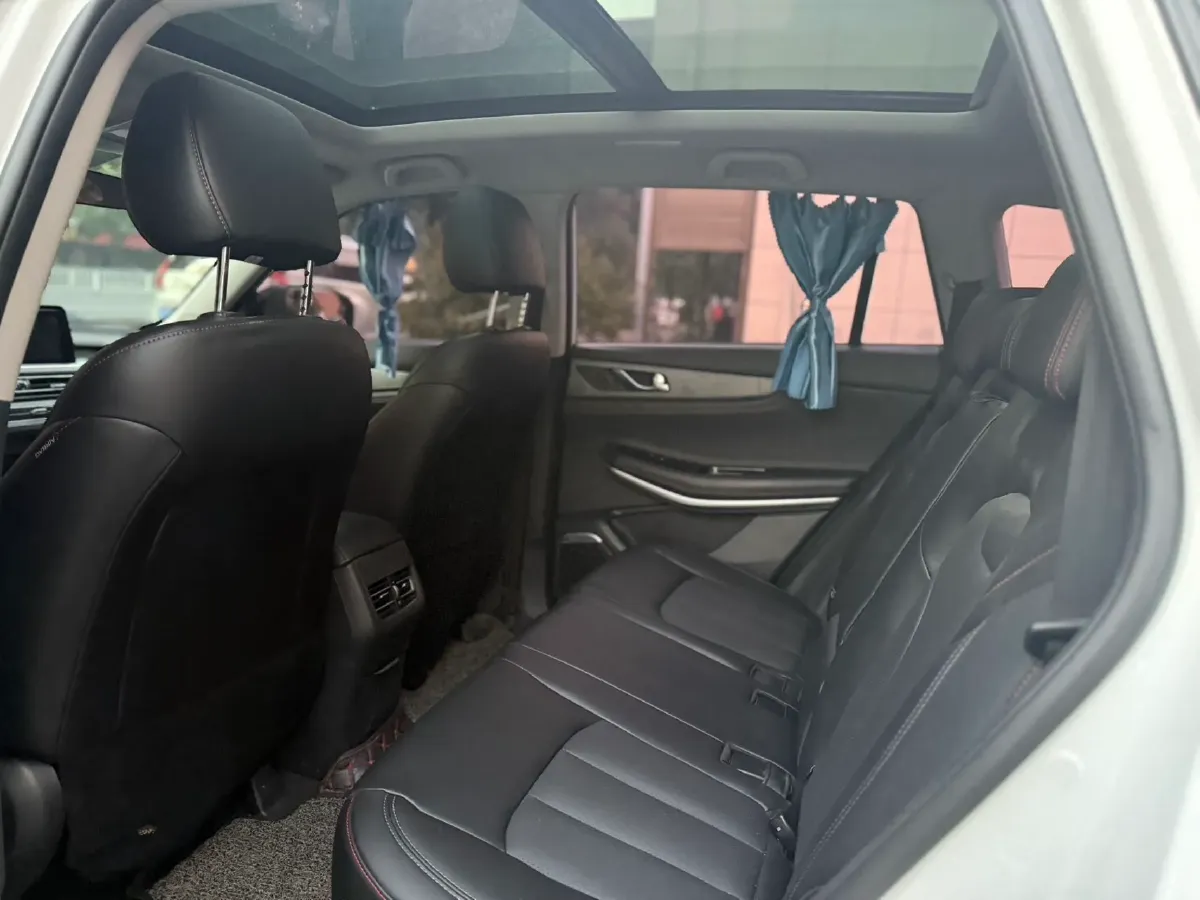 2021 ChangAn CS75 1.5T 178HP L4 7DCT,autocango,china used car exporter,china ev exporter,chinese used car exporter,chinese used ev exporter