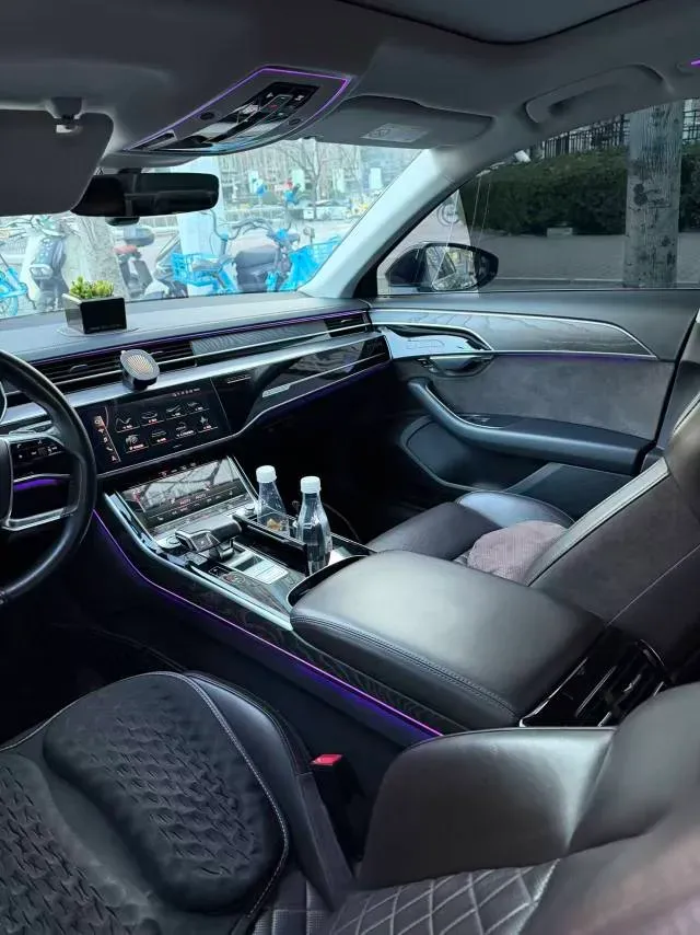 2021 Audi A8 3.0T 286HP V6 8AT,autocango,china used car exporter,china ev exporter,chinese used car exporter,chinese used ev exporter