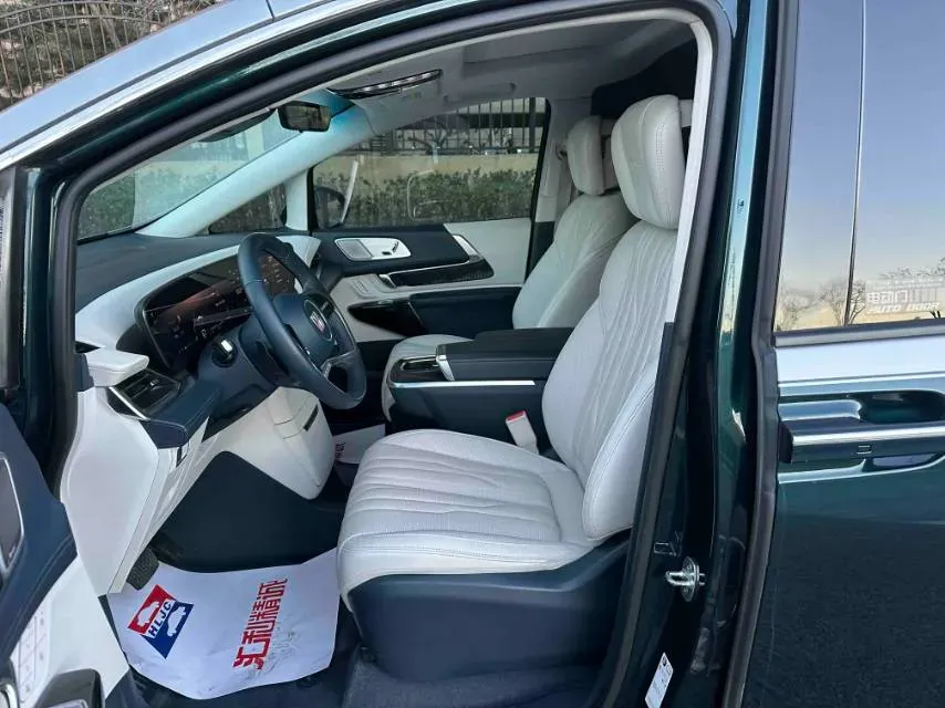 2023 Buick Century 2.0T 237HP L4 9AT,autocango,china used car exporter,china ev exporter,chinese used car exporter,chinese used ev exporter