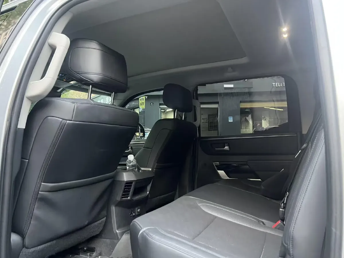 2022 Tank 300 2.0T 227HP L4 8AT,autocango,china used car exporter,china ev exporter,chinese used car exporter,chinese used ev exporter