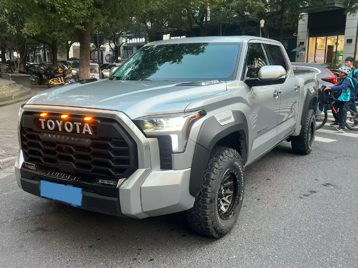 2022 Tank 300 2.0T 227HP L4 8AT