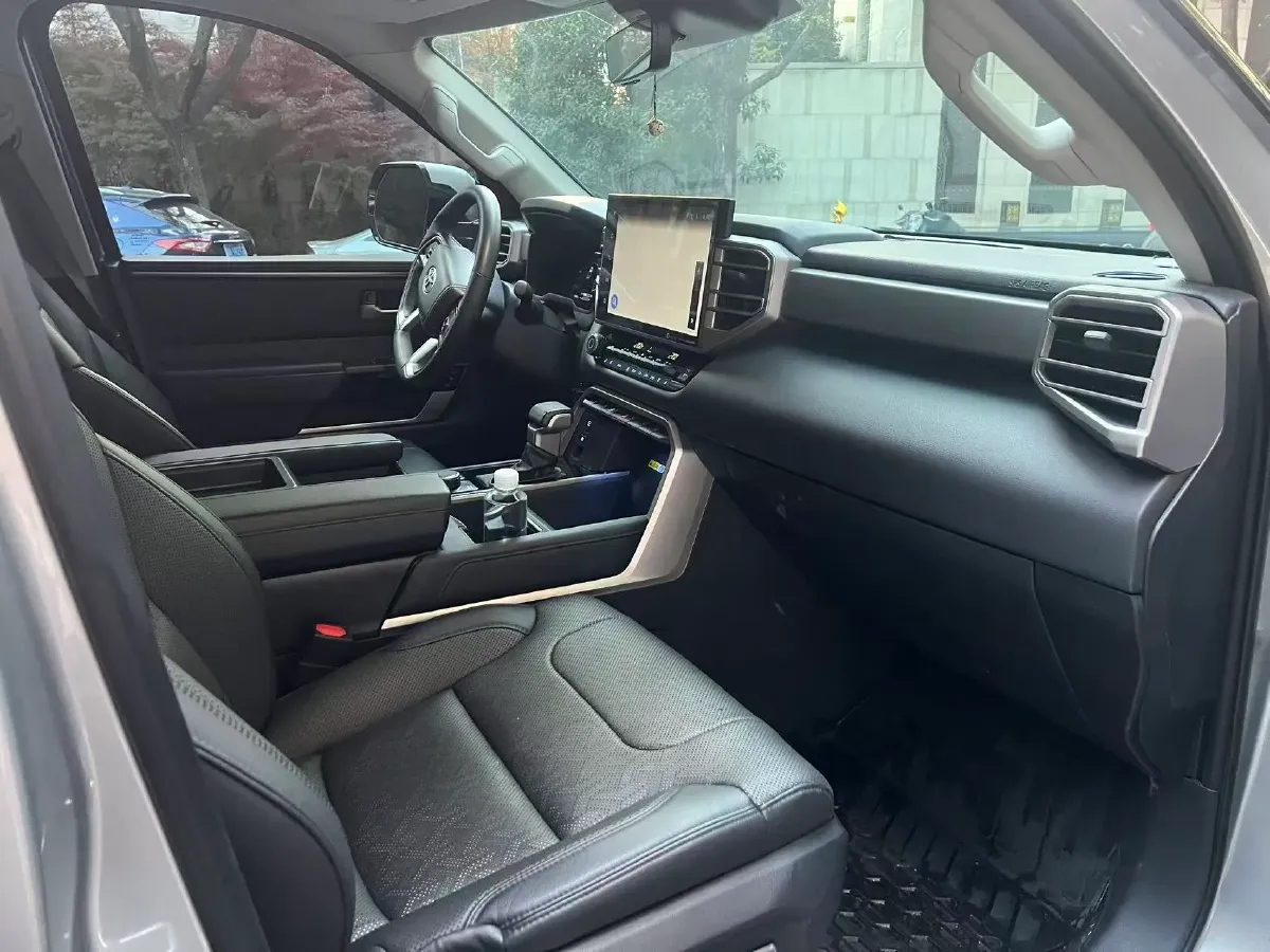 2022 Tank 300 2.0T 227HP L4 8AT,autocango,china used car exporter,china ev exporter,chinese used car exporter,chinese used ev exporter