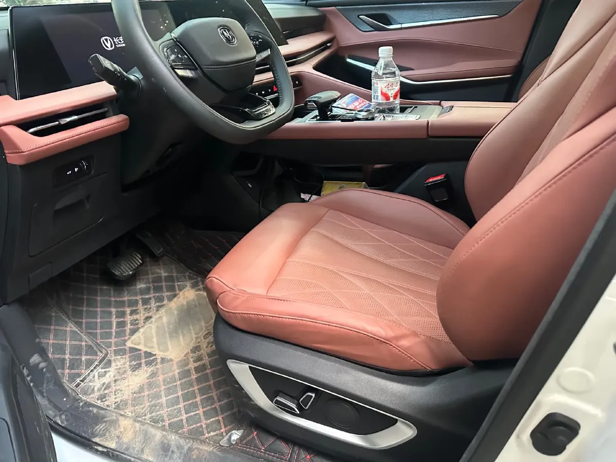 2024 ChangAn CS75 Plus 1.5T 188HP L4 8AT,autocango,china used car exporter,china ev exporter,chinese used car exporter,chinese used ev exporter