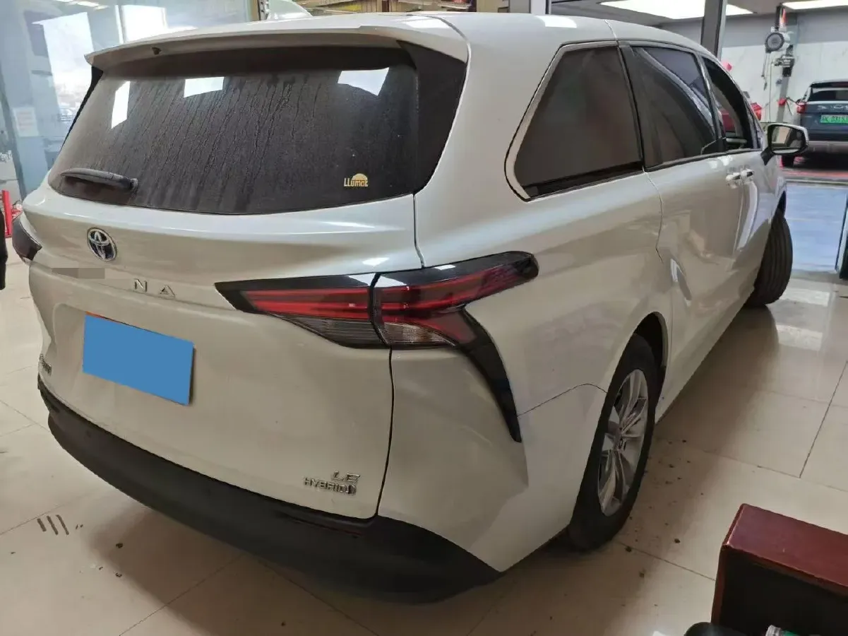 2023 Toyota Sienna 2.5L 189HP L4 E-CVT Hybrid,autocango,china used car exporter,china ev exporter,chinese used car exporter,chinese used ev exporter
