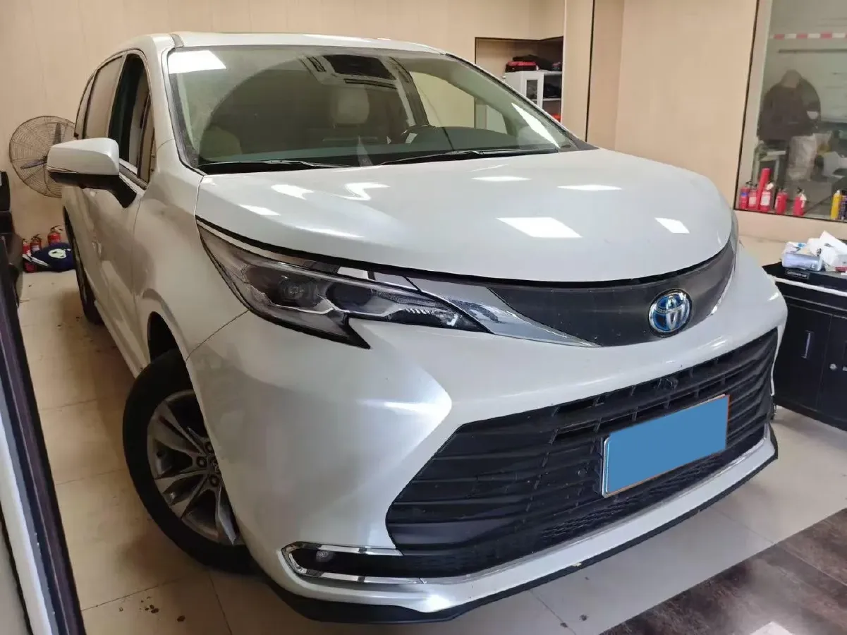 2023 Toyota Sienna 2.5L 189HP L4 E-CVT Hybrid,autocango,china used car exporter,china ev exporter,chinese used car exporter,chinese used ev exporter
