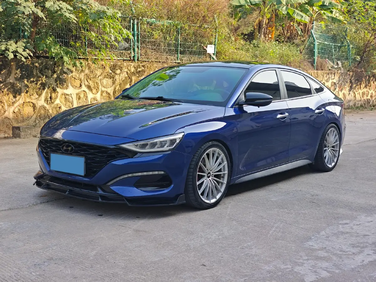 2019 Hyundai La Festa 1.6T 204HP L4 7DCT