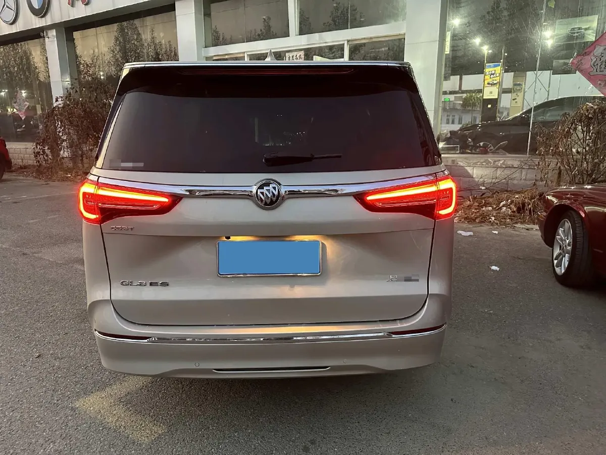 2021 Buick GL8 2.0T 237HP L4 9AT,autocango,china used car exporter,china ev exporter,chinese used car exporter,chinese used ev exporter