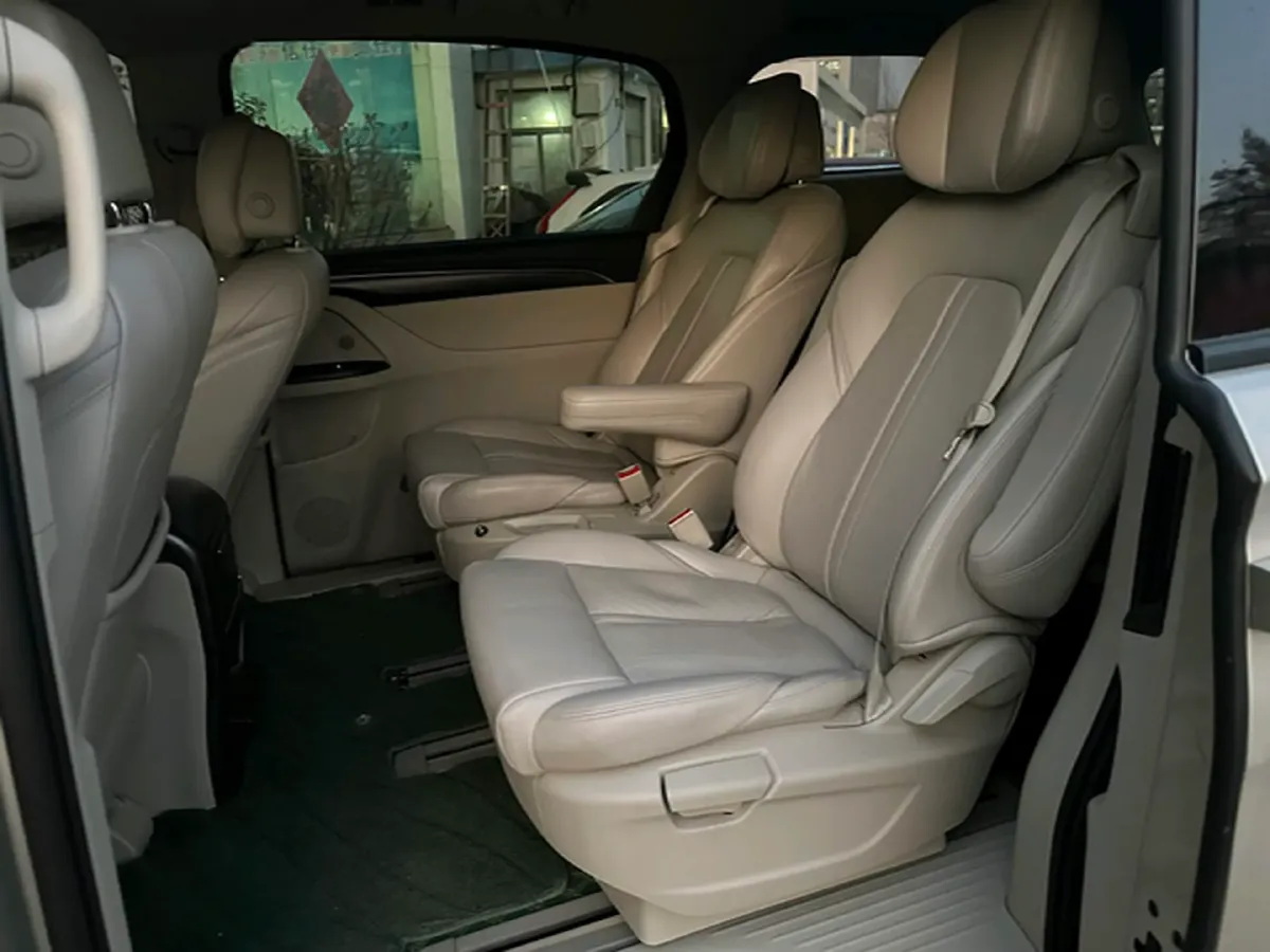 2021 Buick GL8 2.0T 237HP L4 9AT,autocango,china used car exporter,china ev exporter,chinese used car exporter,chinese used ev exporter