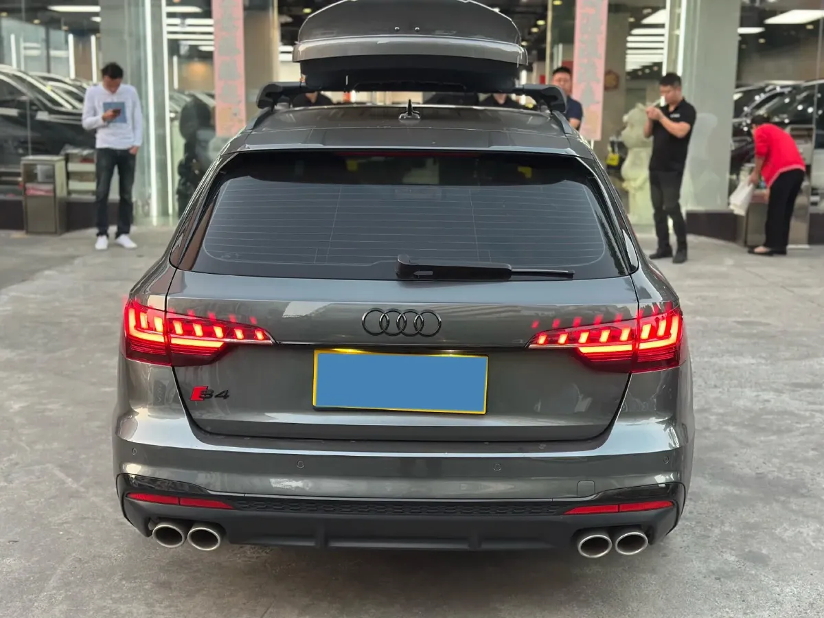 2023 Audi S4 3.0T 354HP V6 8AT,autocango,china used car exporter,china ev exporter,chinese used car exporter,chinese used ev exporter