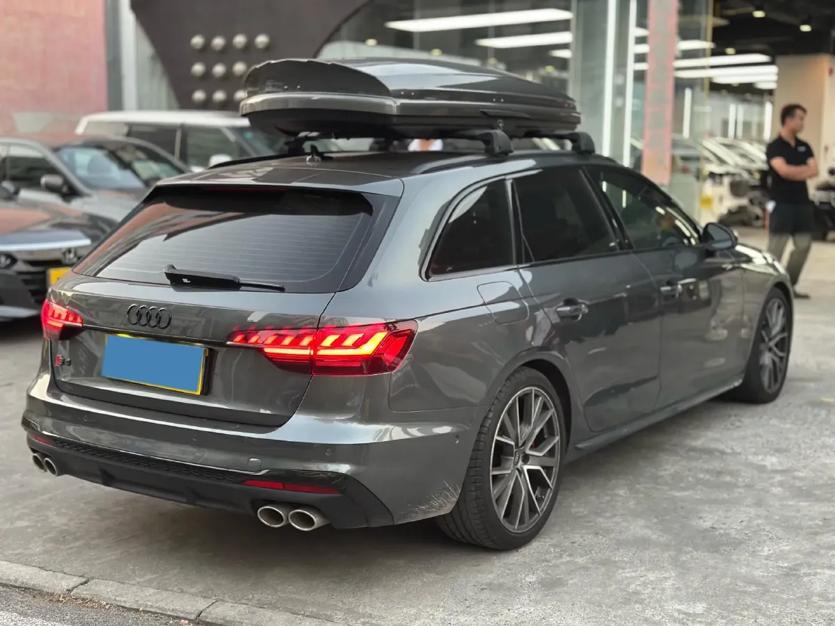 2023 Audi S4 3.0T 354HP V6 8AT,autocango,china used car exporter,china ev exporter,chinese used car exporter,chinese used ev exporter