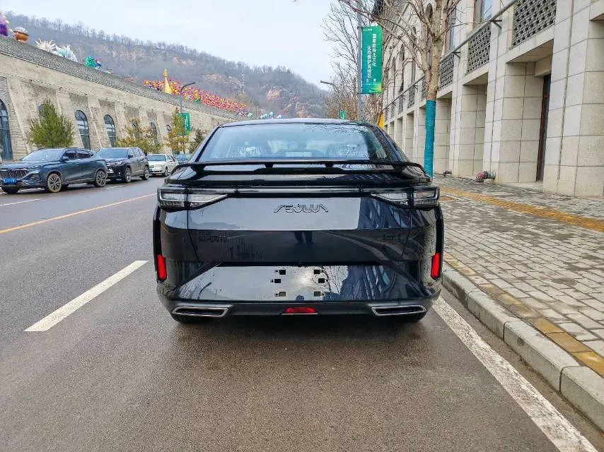 2023 DongFeng Aeolus YiXuan 1.5L 125HP L4 6DCT,autocango,china used car exporter,china ev exporter,chinese used car exporter,chinese used ev exporter