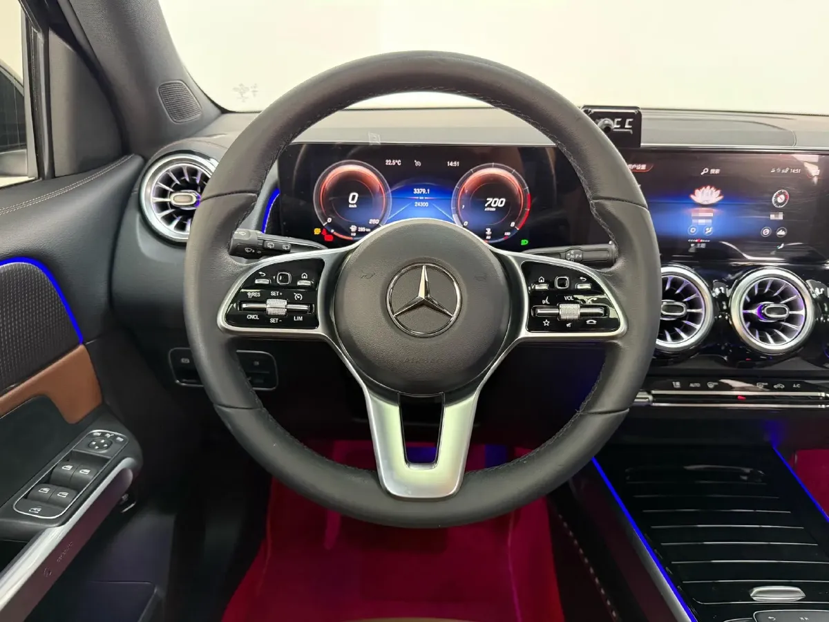 2022 Mercedes-Benz GLB Class 2.0T 190HP L4 8DCT,autocango,china used car exporter,china ev exporter,chinese used car exporter,chinese used ev exporter