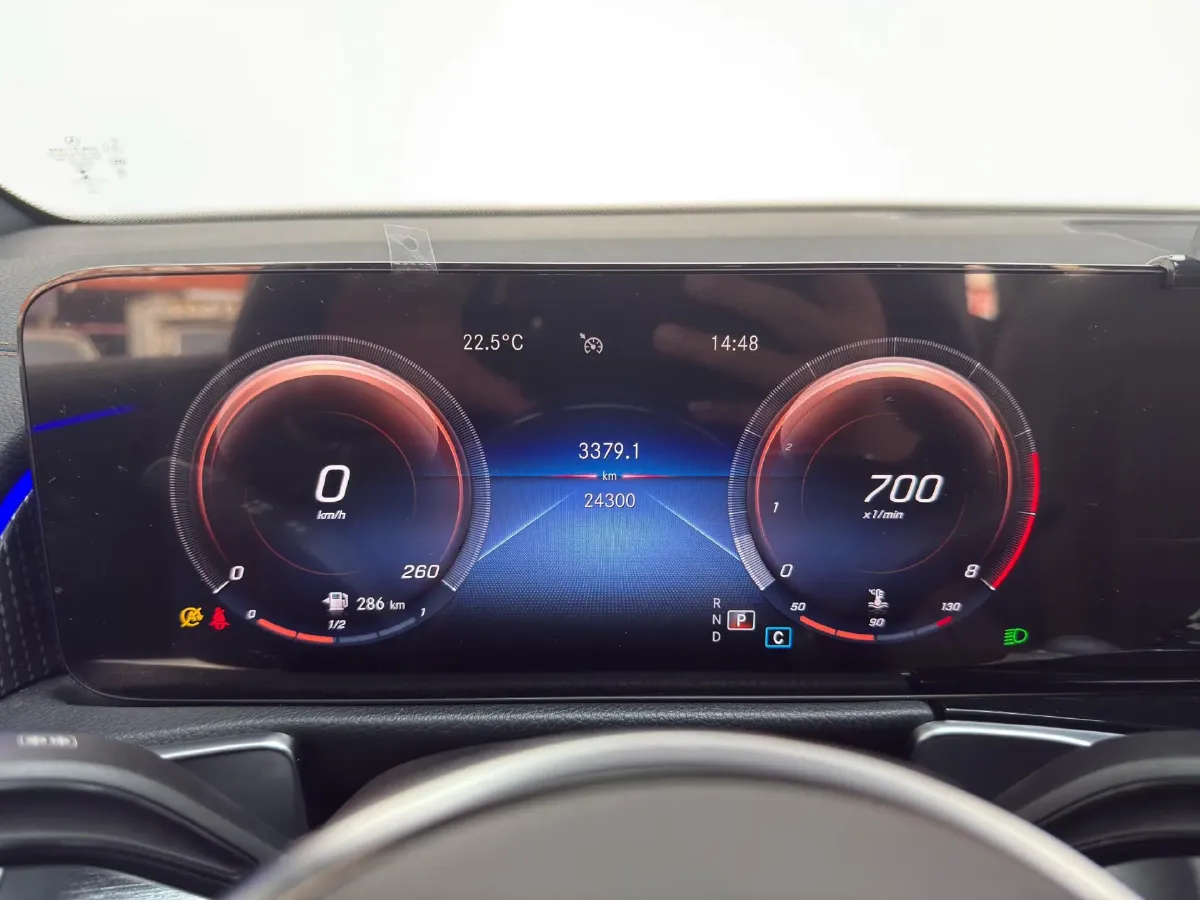 2022 Mercedes-Benz GLB Class 2.0T 190HP L4 8DCT,autocango,china used car exporter,china ev exporter,chinese used car exporter,chinese used ev exporter