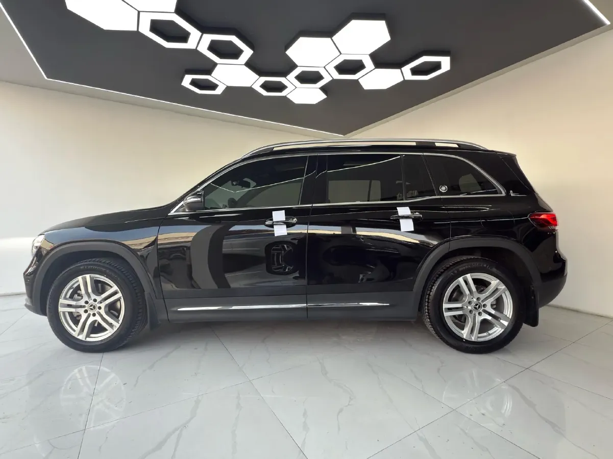 2022 Mercedes-Benz GLB Class 2.0T 190HP L4 8DCT,autocango,china used car exporter,china ev exporter,chinese used car exporter,chinese used ev exporter