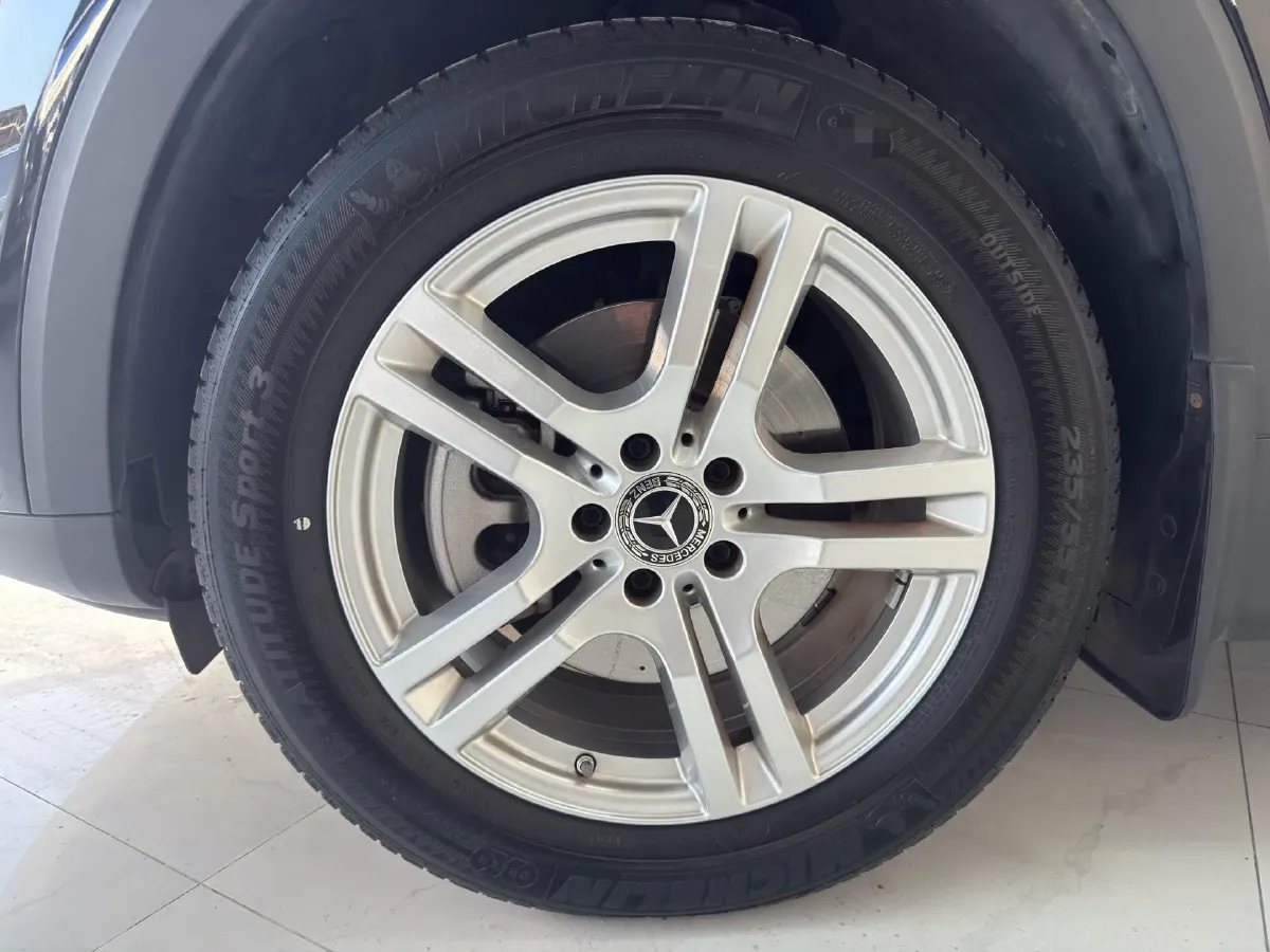 2022 Mercedes-Benz GLB Class 2.0T 190HP L4 8DCT,autocango,china used car exporter,china ev exporter,chinese used car exporter,chinese used ev exporter