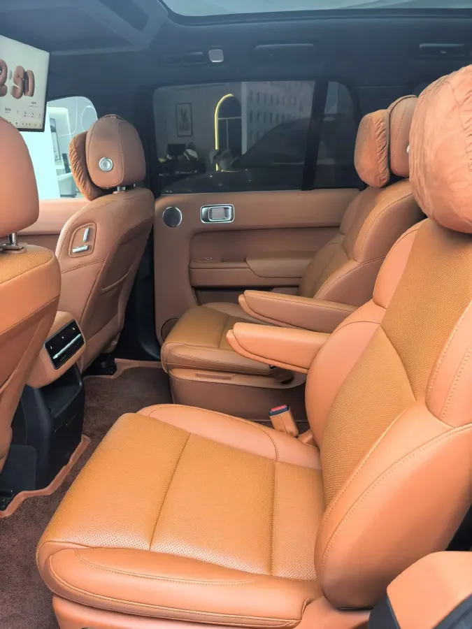 2023 Li L8 Range Extended 154HP REEV 40.9KWH,autocango,china used car exporter,china ev exporter,chinese used car exporter,chinese used ev exporter