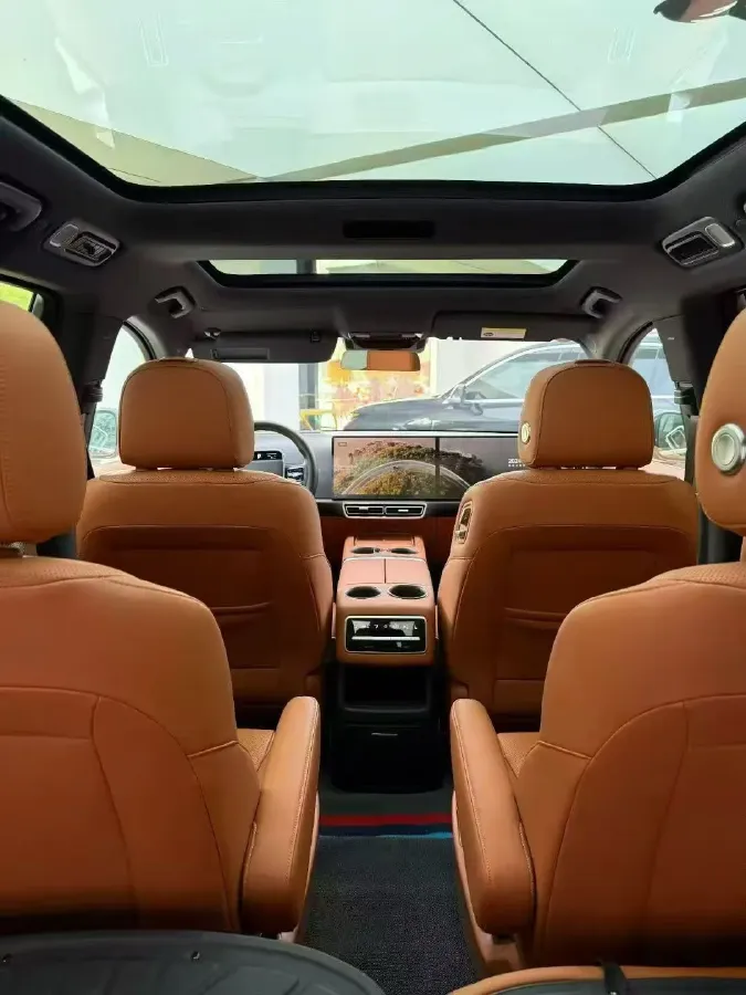 2023 Li L8 Range Extended 154HP REEV 40.9KWH,autocango,china used car exporter,china ev exporter,chinese used car exporter,chinese used ev exporter