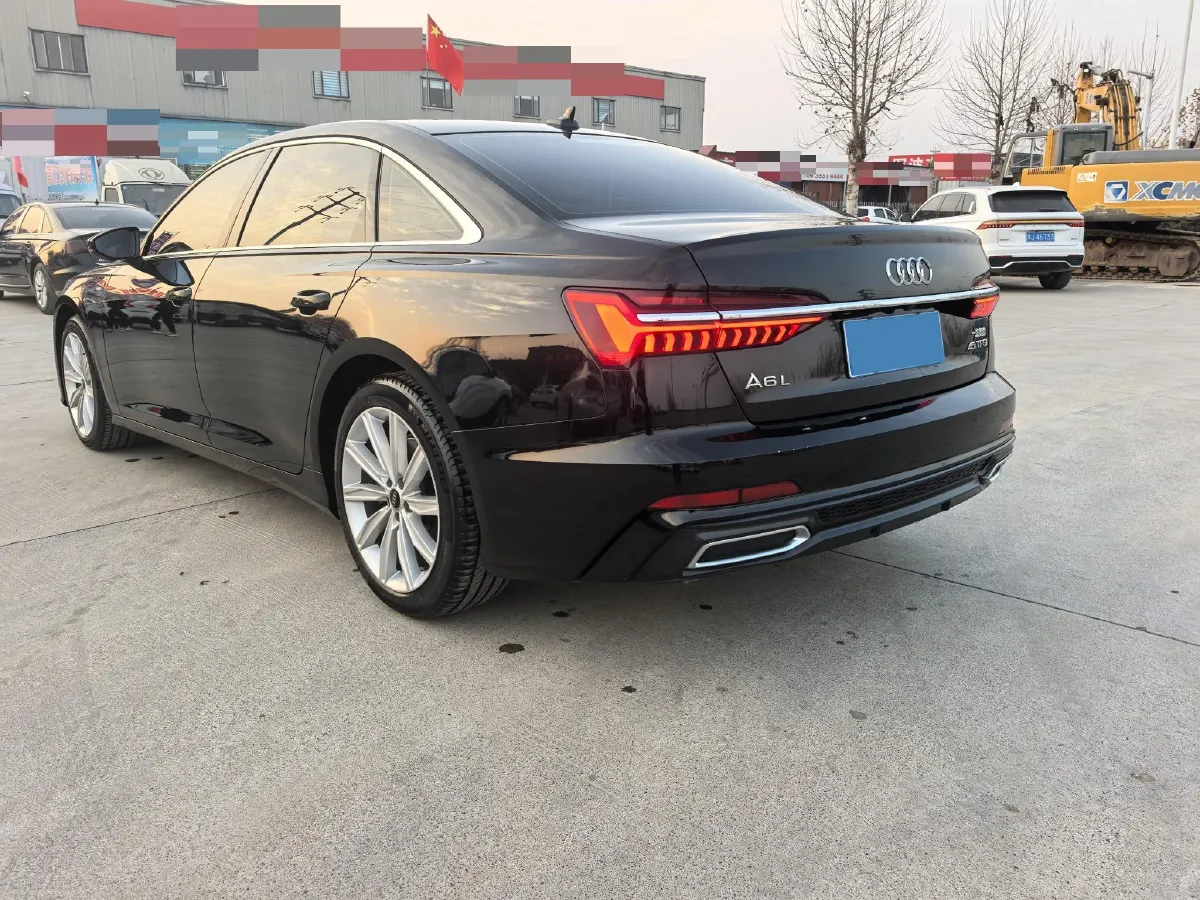 2022 Audi A6L 2.0T 224HP L4 7DCT,autocango,china used car exporter,china ev exporter,chinese used car exporter,chinese used ev exporter