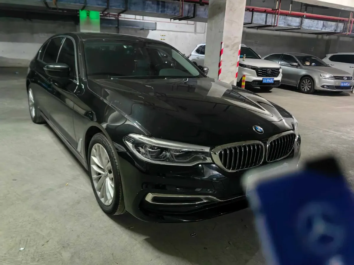 2020 BMW 5 Series 2.0T 252HP L4 8AT,autocango,china used car exporter,china ev exporter,chinese used car exporter,chinese used ev exporter