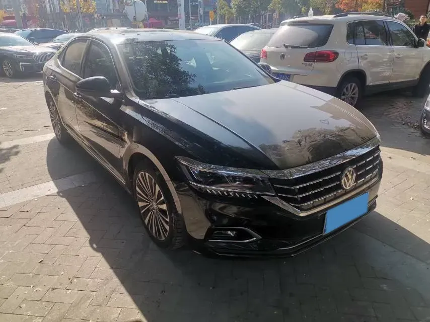 2020 Volkswagen Passat 2.0T 186HP L4 7DCT,autocango,china used car exporter,china ev exporter,chinese used car exporter,chinese used ev exporter